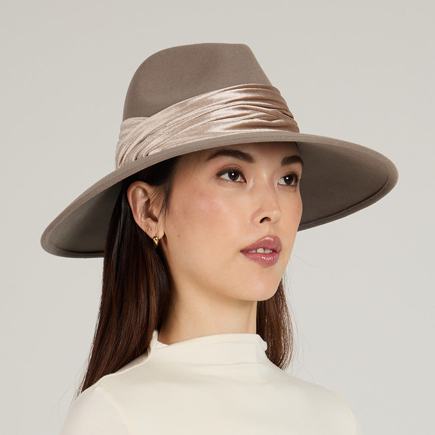 Stylish Emmanuelle Wool Felt Fedora Hat for Women - Classic Wide Brim Winter Fashion Accessory - Perfect for Outdoor Activities, Travel, and Daily Wear