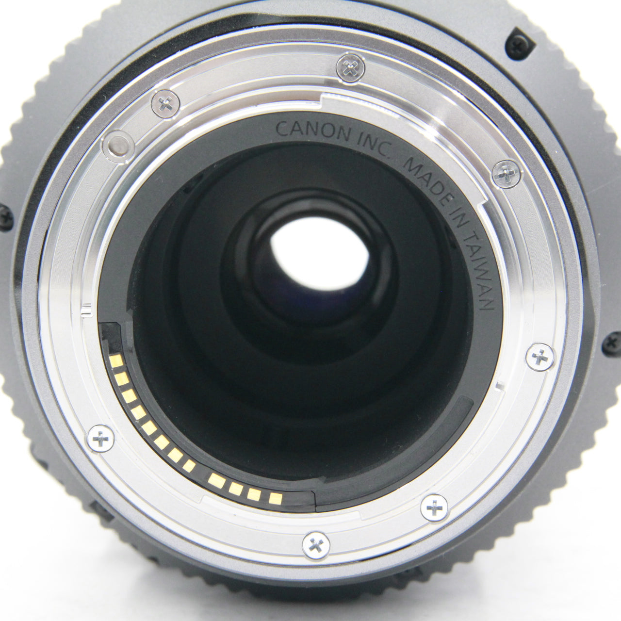 Refurbished Canon RF 600mm f/11 IS STM Super Telephoto Lens for Wildlife & Sports Photography - Open Box Excellent Condition