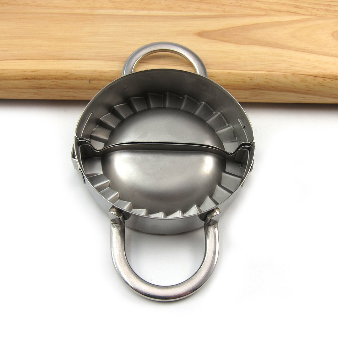 Premium Stainless Steel Ravioli Maker & Dumpling Mold - 7.6CM Professional Pierogi Cutter for Perfect Homemade Pasta, Wonton & Pastry Dough | Ideal for Italian, Polish & Asian Cuisine | Essential Kitchen Tool for Home Chefs & Cooking Enthusiasts