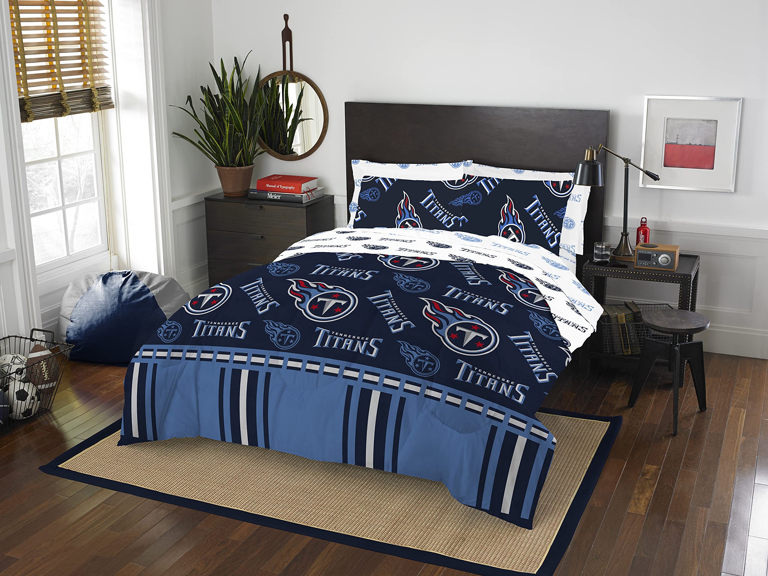 NORTHWEST NFL Unisex-Adult Bed in a Bag Set - 5-Piece Comforter Set with Team Logo, Soft Microfiber Bedding for Fans - Perfect for Game Day Decor & Cozy Bedroom Upgrade