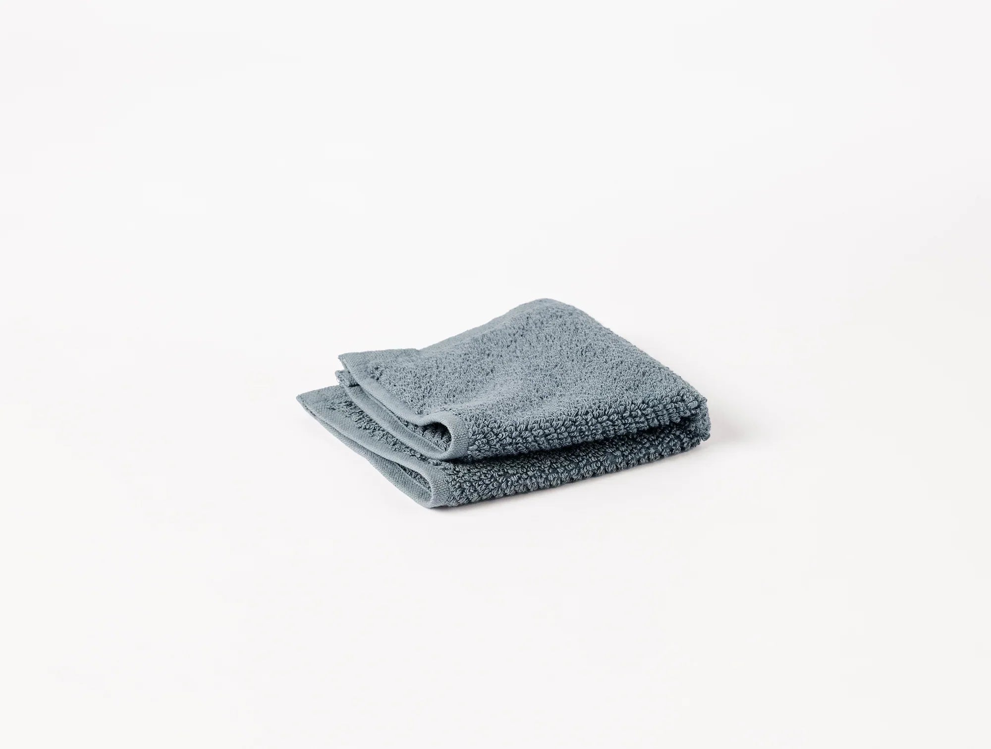 Premium Organic Cotton Bath Towels & Mats - Ultra Soft, Absorbent & Eco-Friendly for Spa, Bathroom & Beach Use