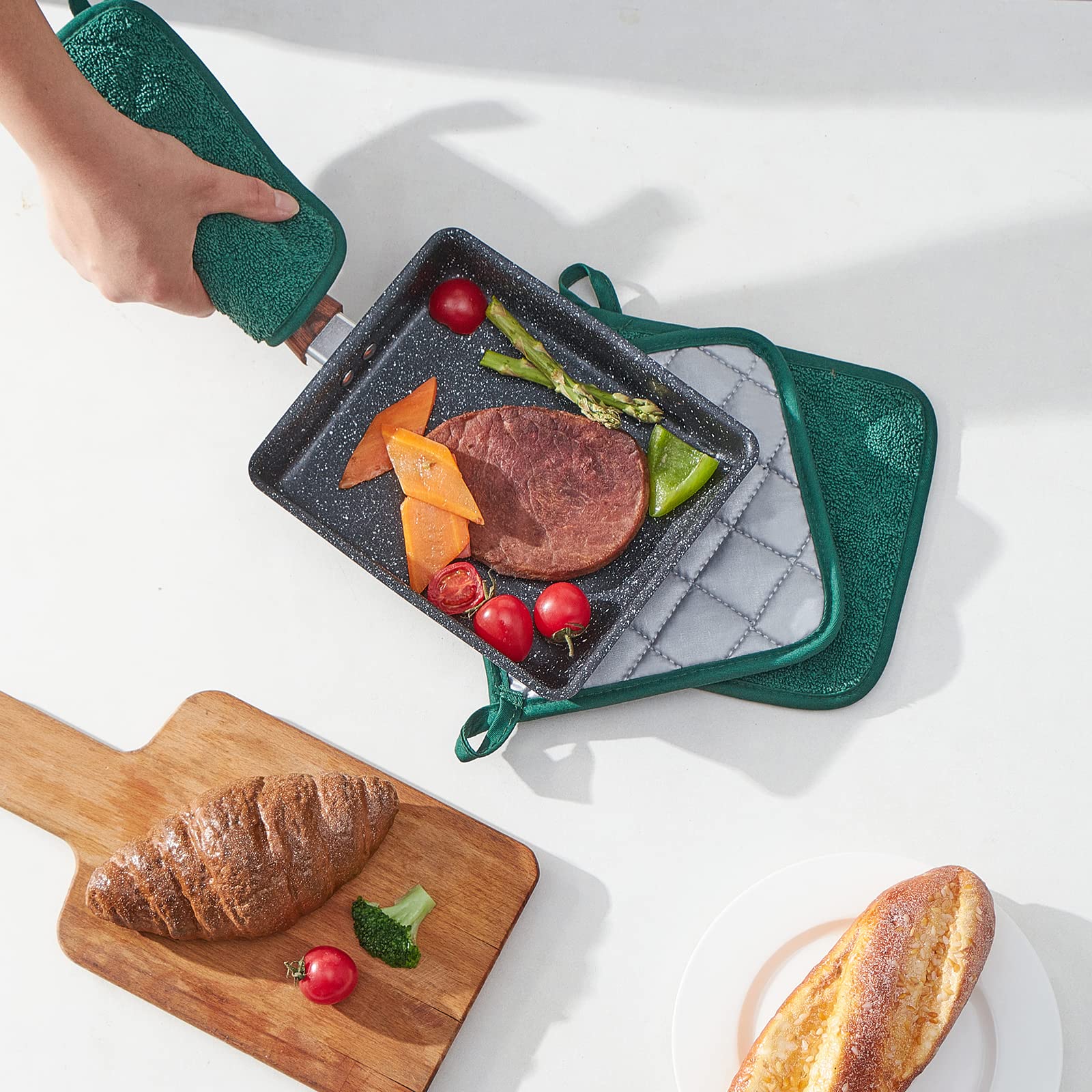 Camruntius 4 Pack Heat Resistant Kitchen Pot Holders - Hot Pads & Trivets for Cooking, Baking & Countertop Protection (Dark Green) - Perfect for Stovetop, Oven & Serving Hot Dishes