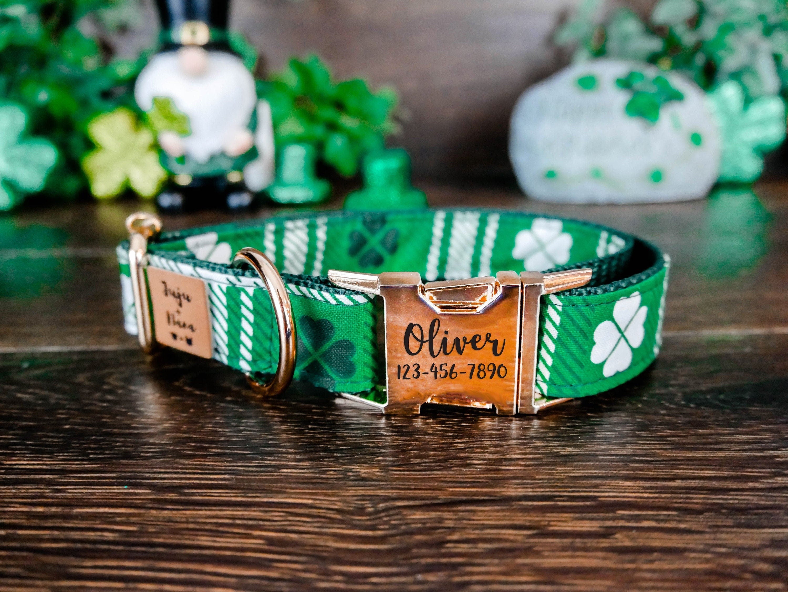 St. Patrick's Day Engraved Buckle Dog Collar with Plaid and Shamrock Design - Perfect for Festive Pet Outfits & Irish Themed Celebrations