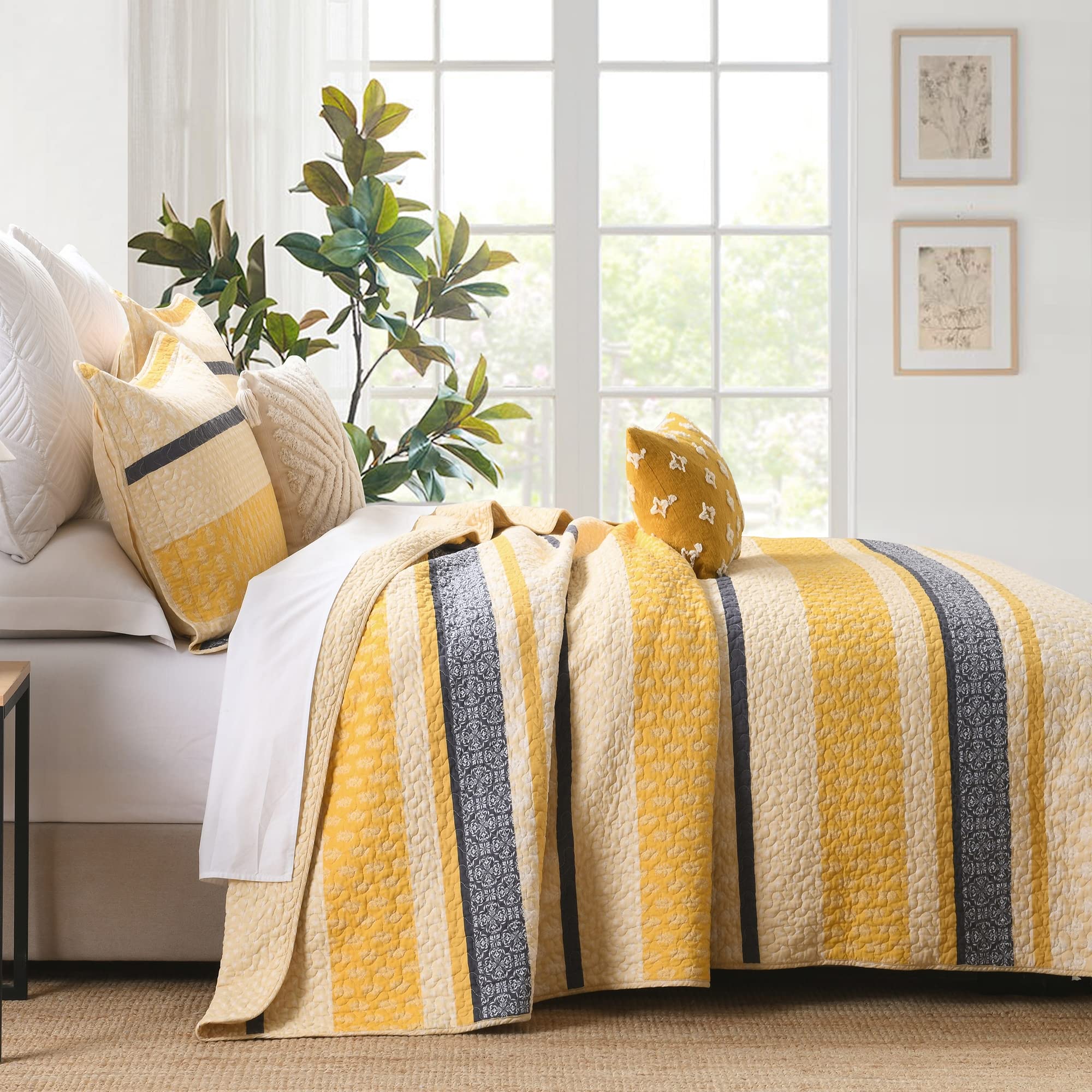Homzard Queen Size Quilt Bedding Set - 3 Piece Lightweight Cotton Comforter in Yellow, Black & Grey Stripes | Farmhouse Style All Season Bedspread for Cozy Home Decor