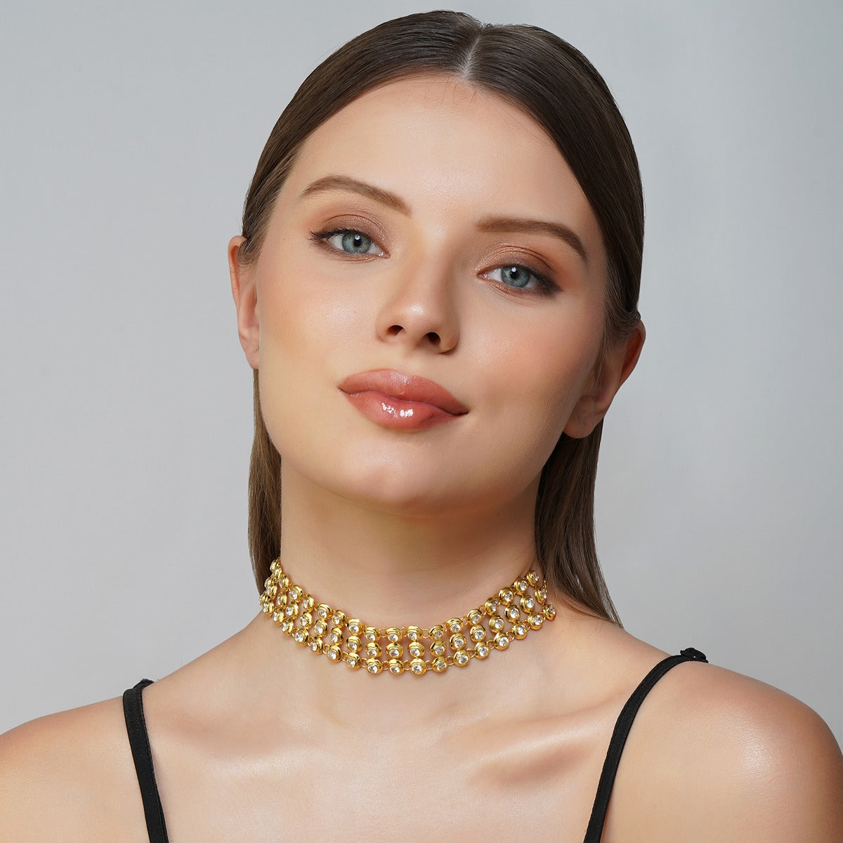 Elegant Star Trail Crystal Choker Necklace for Women - Sparkling Rhinestone Collar Jewelry for Party, Wedding & Evening Wear