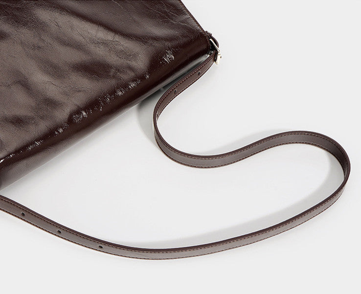 Stylish Compact Flap Shoulder Bag for Women - Lightweight Crossbody Purse with Adjustable Strap, Perfect for Travel, Work, and Everyday Use