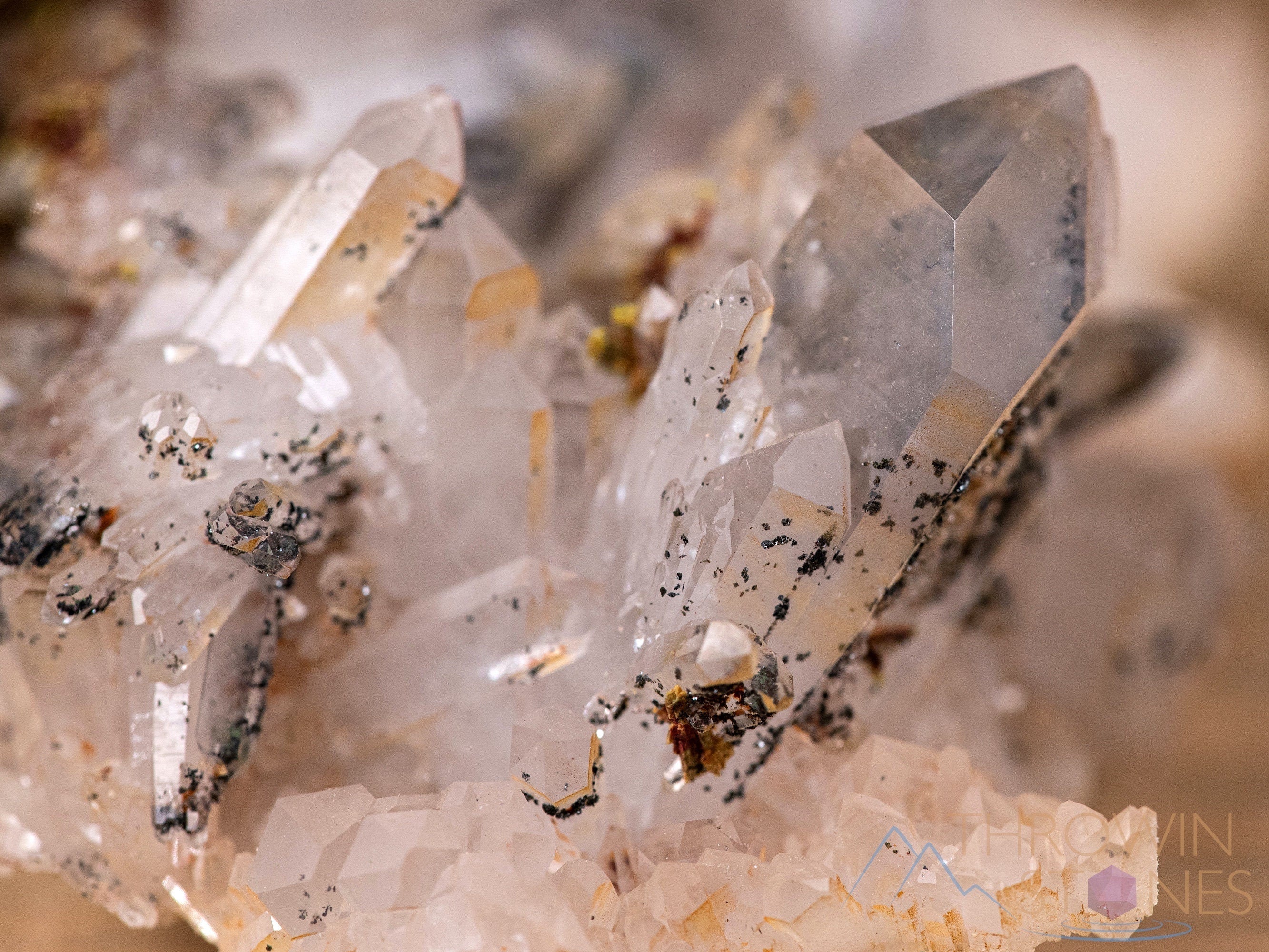 Messina Quartz with Hematite, Epidote, Piemontite - Natural Raw Crystal Cluster | Healing Stones Collection, Housewarming Gift, Home & Office Decor | Perfect for Meditation, Reiki & Spiritual Healing