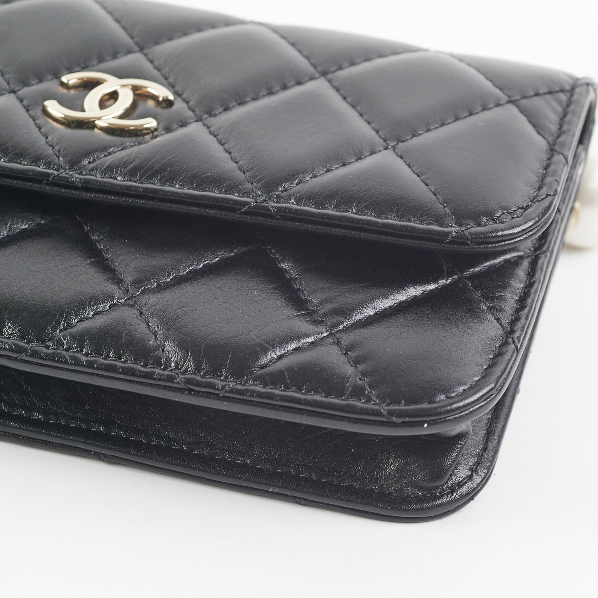 Chanel Black Pearl Card Holder & Shoulder Bag - Luxury Women's Wallet with Pearl Accents for Everyday Use & Special Occasions