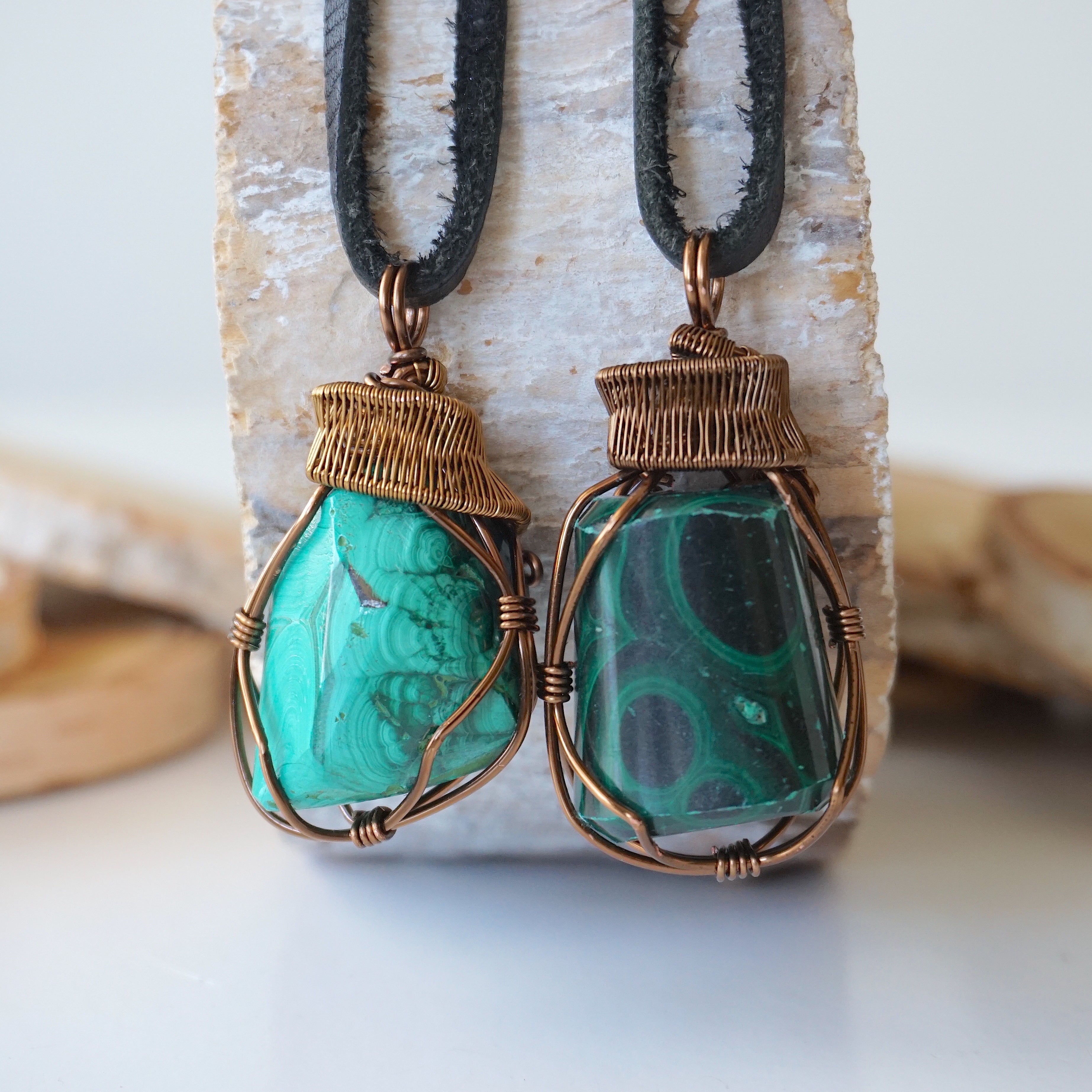 Raw Malachite Necklace with Antique Bronze Pendant - Natural Gemstone Jewelry for Women, Boho Chic Accessory | Perfect for Spiritual Healing, Meditation & Everyday Wear