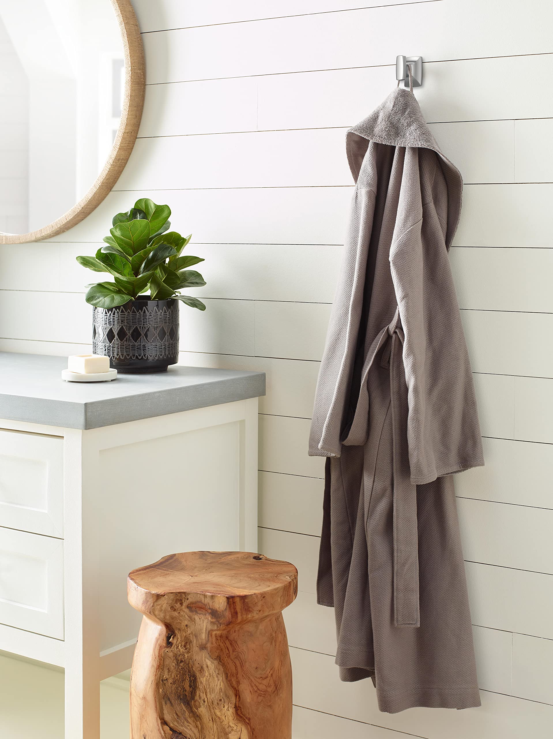 Amerock BH3601026 Chrome Single Robe Hook - 2-5/8 Inch (67mm) Bathroom Towel Holder - Highland Ridge Collection - Durable Bathroom Hardware & Accessories - Perfect for Hanging Robes, Towels & Clothes in Bathrooms, Spas & Bedrooms