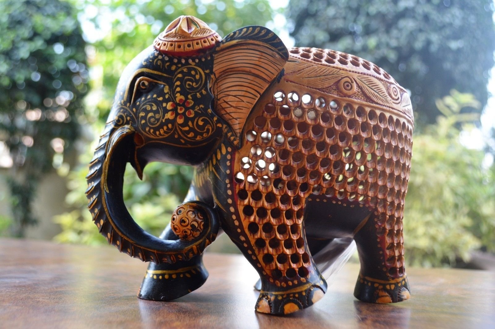 Hand Carved Wooden Mother and Baby Elephant Statue - Hand Painted Indian Elephant Figurine - Home Decor, Nursery Decor, Gift for Elephant Lovers, Yoga & Meditation Room Decor