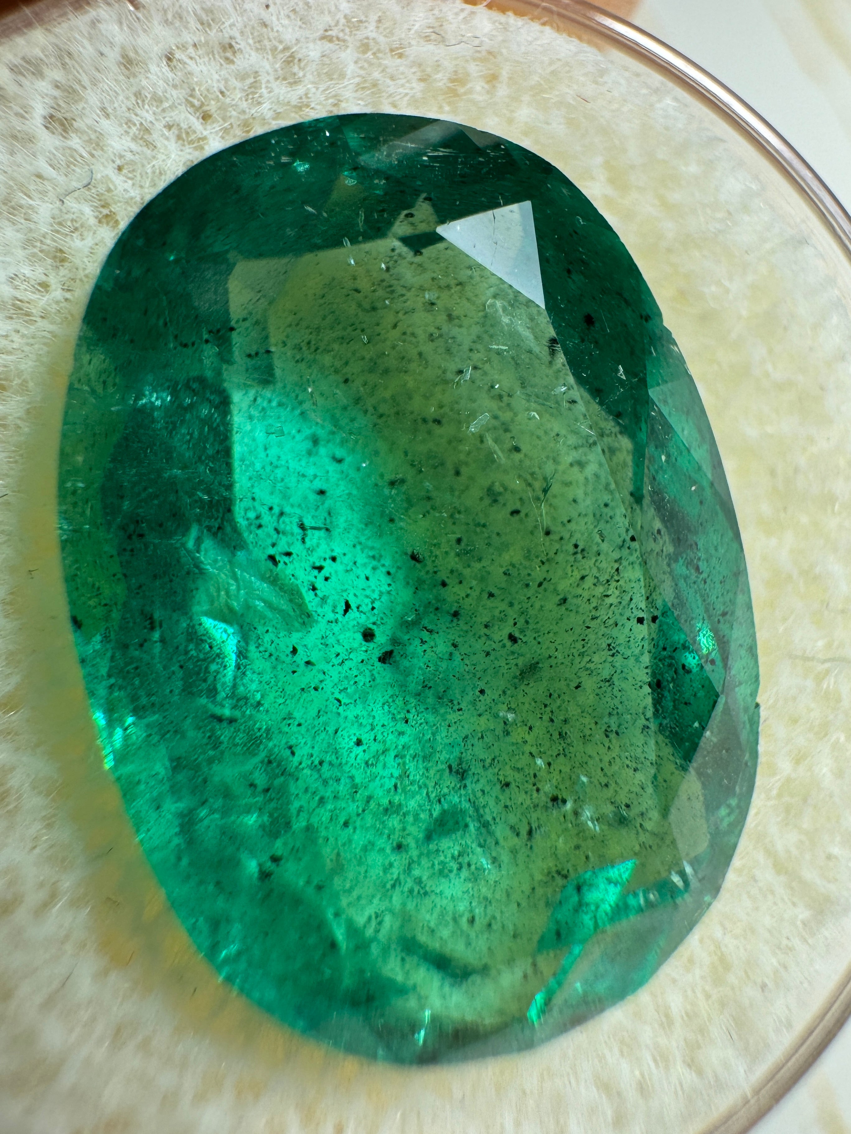 12.42 Carat Natural Colombian Emerald Gemstone - Oval Cut 18x13mm Loose Green Emerald for Jewelry Making, Engagement Rings & Collector's Gems