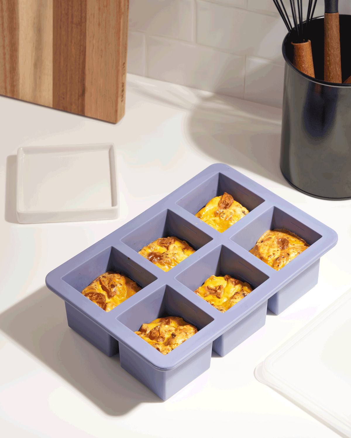 Silicone Ice Cube Tray with Lid - 6 Large Freezer Cubes for Whiskey, Cocktails, Coffee & Smoothies - BPA-Free Flexible Ice Cube Maker for Home & Bar Use