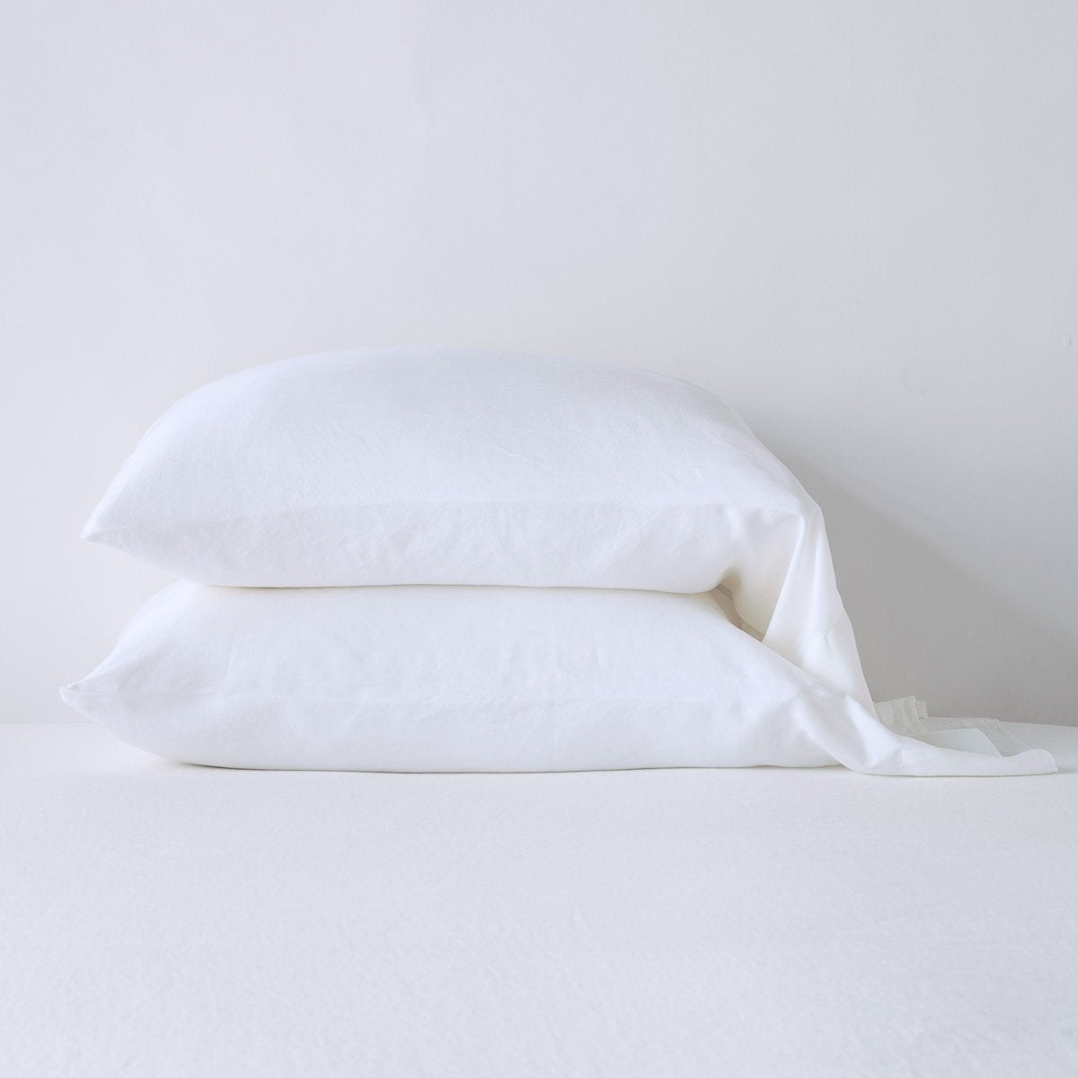 Premium Madera Luxe Pillowcase (Single) - 100% Organic Cotton Cooling Pillow Cover for Hot Sleepers - Perfect for Bedroom, Hotel, Travel & Home Decor