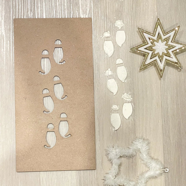 Elf on the Shelf Footprint Stencil Kit - Christmas Decoration Template for DIY Santa's Helper Footprints - Perfect for Holiday Crafts, Classroom Activities & Family Fun