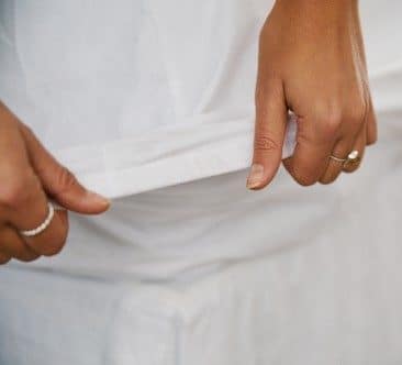 Premium Organic Cotton Sheet Set - Soft & Breathable White Bed Sheets for Ultimate Comfort - Perfect for Master Bedroom, Guest Room & Dorm Use