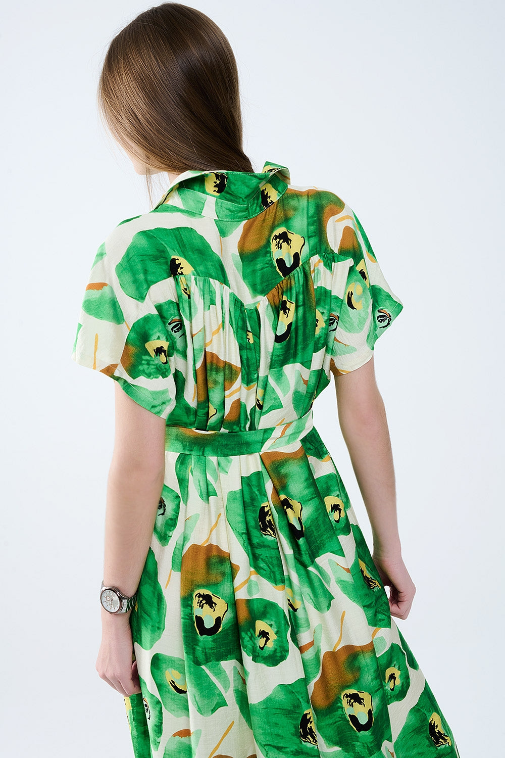 Floral Bliss Robe in Warm Green Tones - Soft & Comfortable Loungewear for Spa, Yoga, and Relaxation at Home