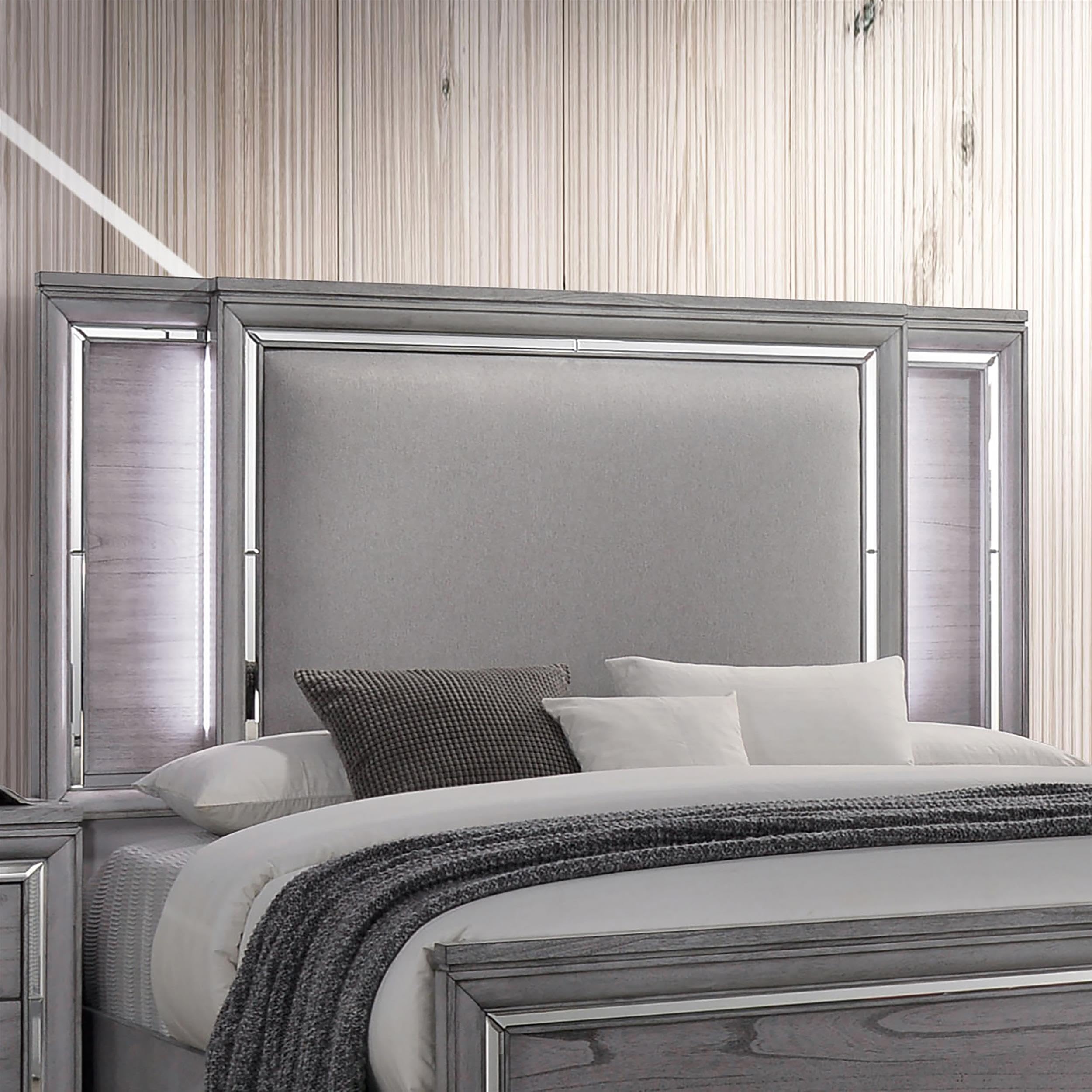 Furniture of America Hariston Wood Queen Bed Frame with Built-in LED Lights - Light Gray Finish for Modern Bedroom Decor | Perfect for Master Bedrooms, Guest Rooms & Contemporary Home Styling
