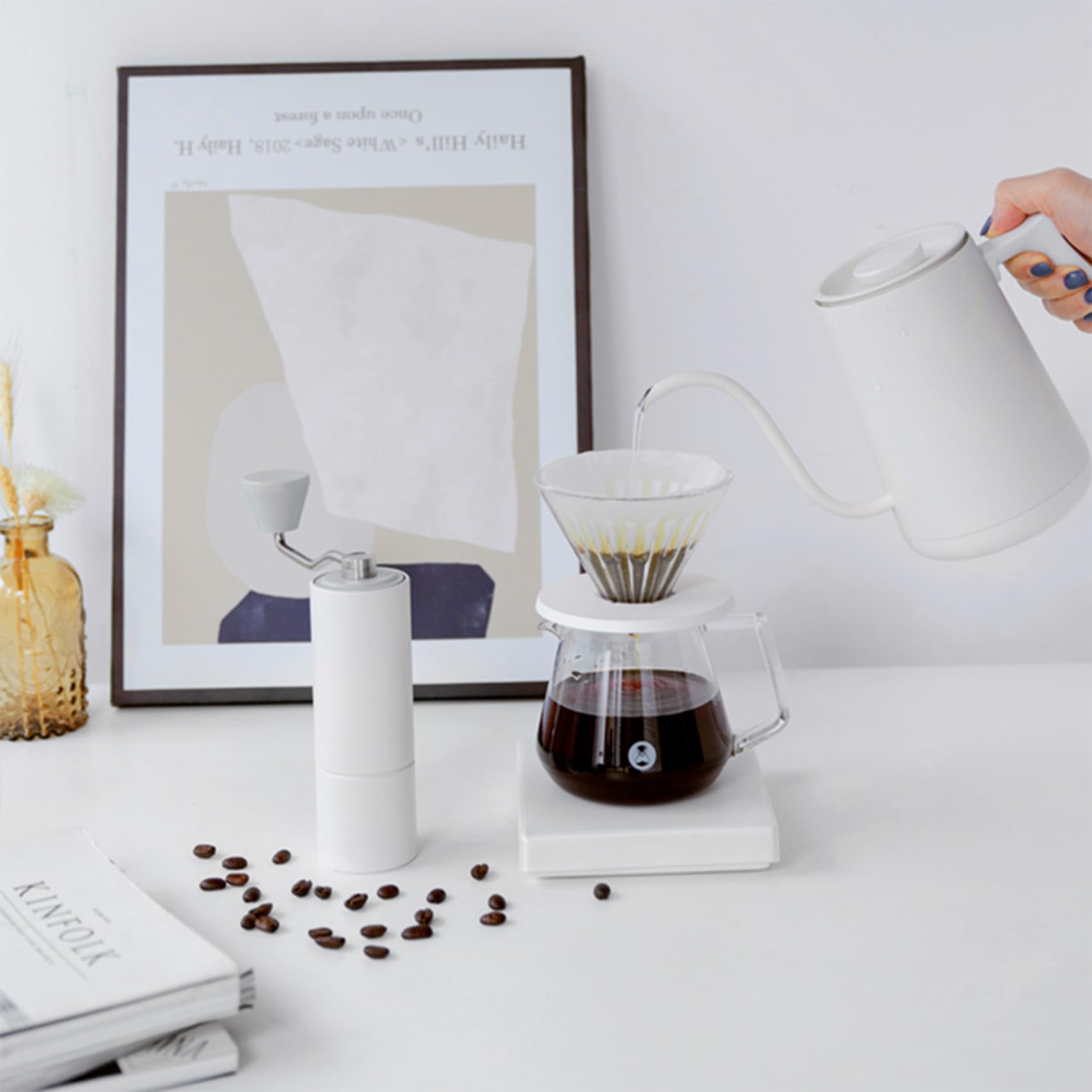 TIMEMORE Chestnut C2 Manual Coffee Grinder - 25g Capacity, CNC Stainless Steel Conical Burr, Adjustable Grind Settings, Double Bearing System - Perfect for French Press, Pour Over, Espresso & Travel Use