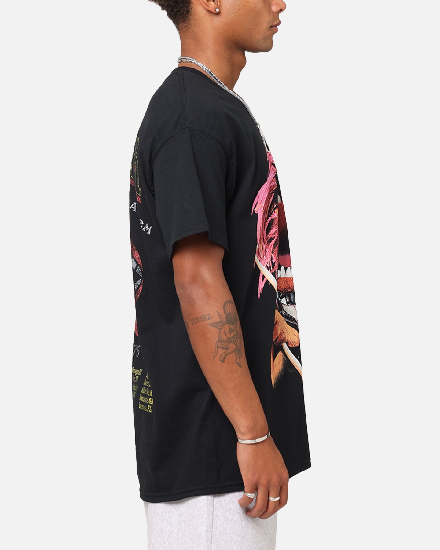 Vintage Disney The Muppets Animal Graphic T-Shirt - Black Cotton Retro Tee for Men & Women | Perfect for Casual Wear, Cosplay, and Disney Fan Collectibles
