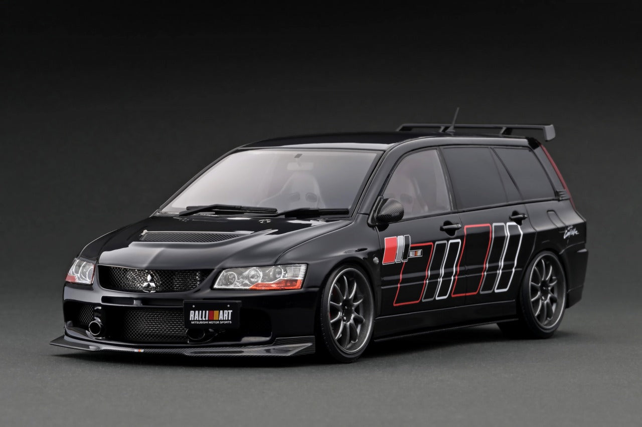 1:18 Scale Mitsubishi Lancer Evolution Wagon CT9W Diecast Model Car - Black Collectible Toy for Car Enthusiasts & Display - Perfect for Home Decor, Office Display, and Gift Giving