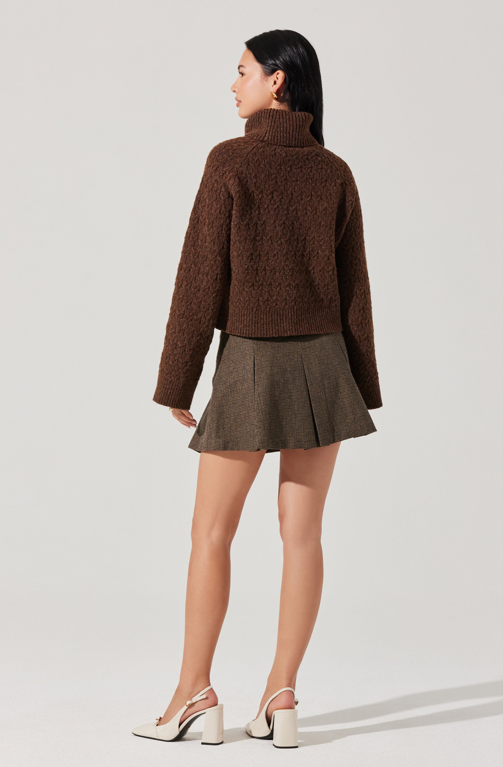Chunky Knit Textured Boxy Turtleneck Sweater for Women - Cozy Winter Pullover for Casual Outfits & Office Wear