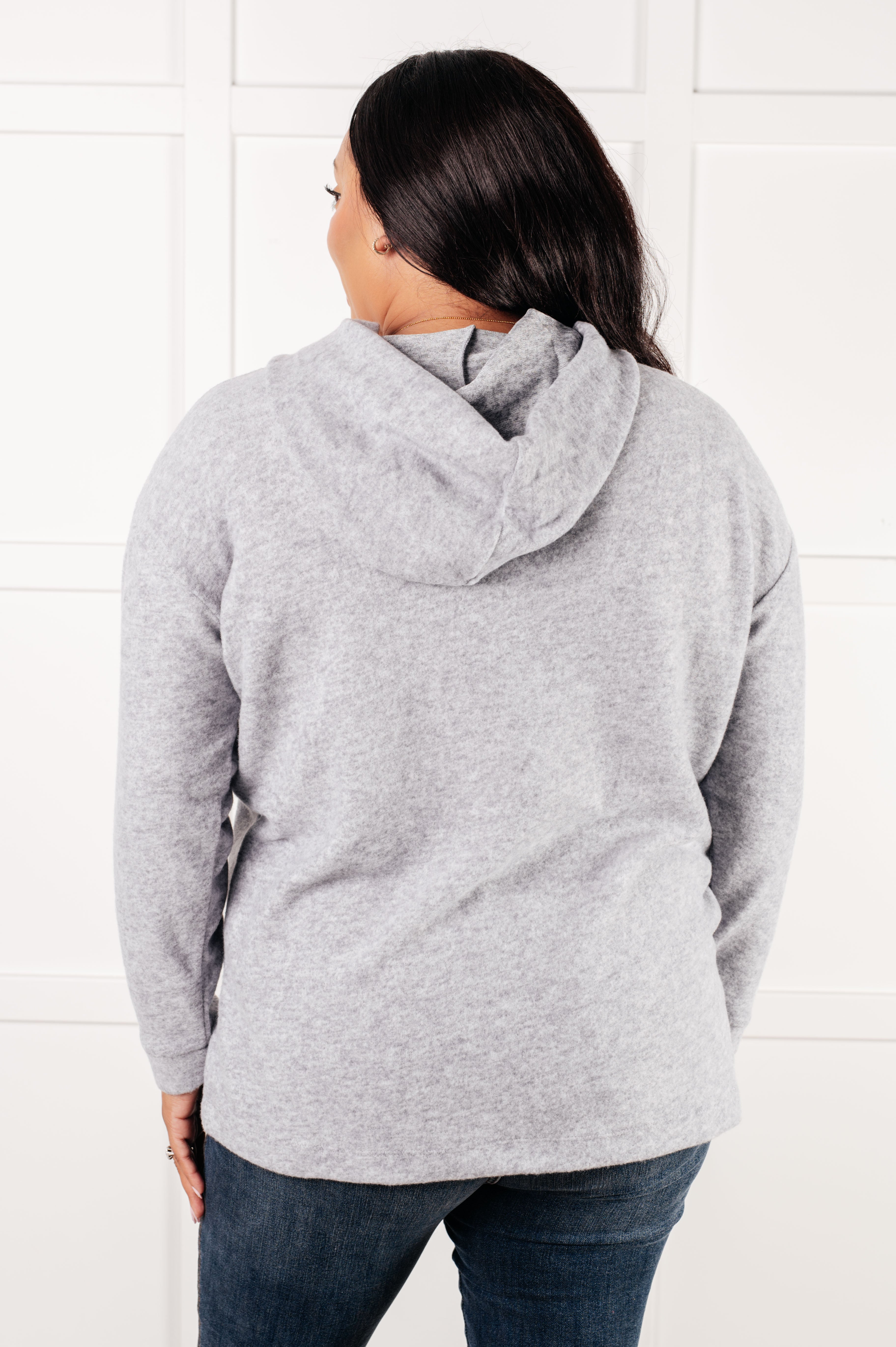 Best-Selling Heather Grey Hooded Pullover Sweatshirt - Cozy & Stylish for Casual Wear, Gym, and Outdoor Activities