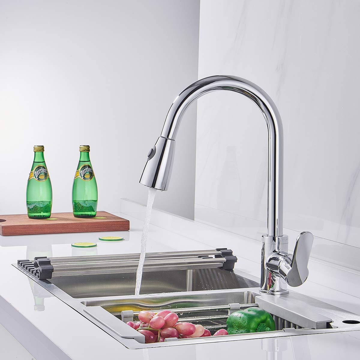 High-Quality Chrome Pull-Out Kitchen Faucet with Single Handle & Down Sprayer - Solid Brass Construction for Durability - Perfect for Modern Kitchen Sinks & Dishwashing