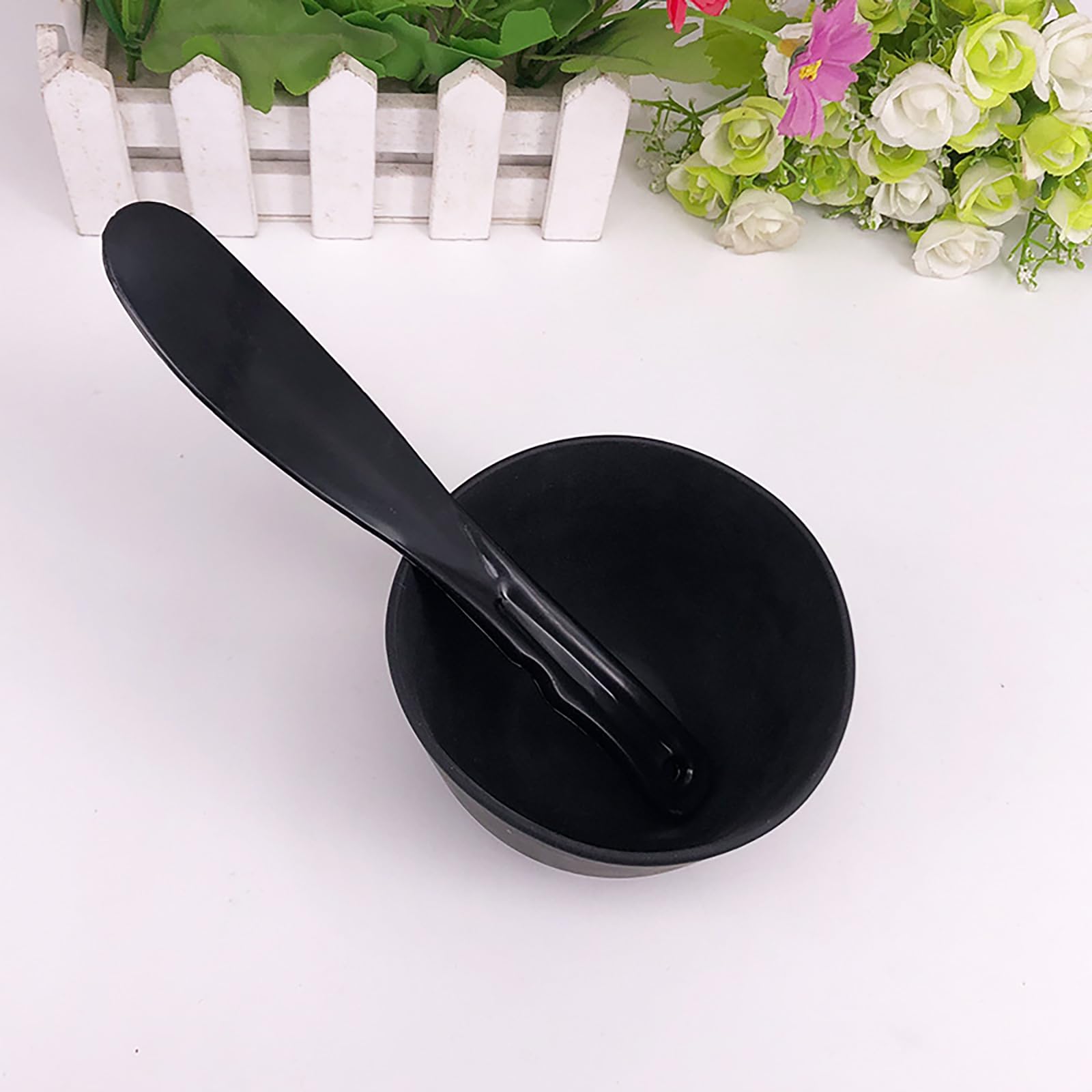 1 Pair Silicone Mixing Bowls for Makeup & Skincare - Black Cosmetic Mask Mixing Bowl Set with Spatula - Perfect for DIY Facial Masks, Creams & Beauty Treatments at Home or Salon