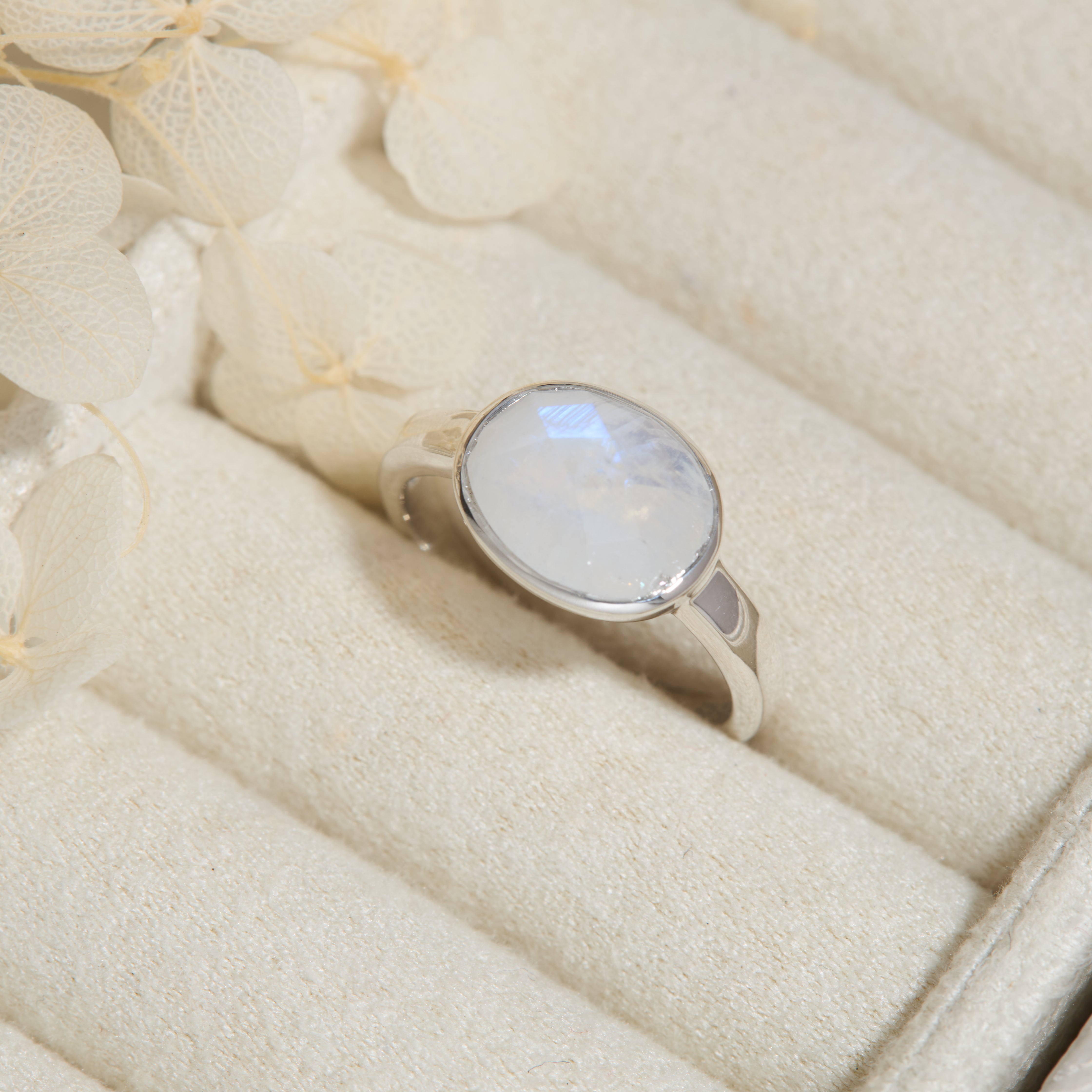 Elegant Ellipse Moonstone Ring for Women – Dainty Sterling Silver Jewelry Gift for Her | Perfect for Weddings, Anniversaries & Everyday Wear