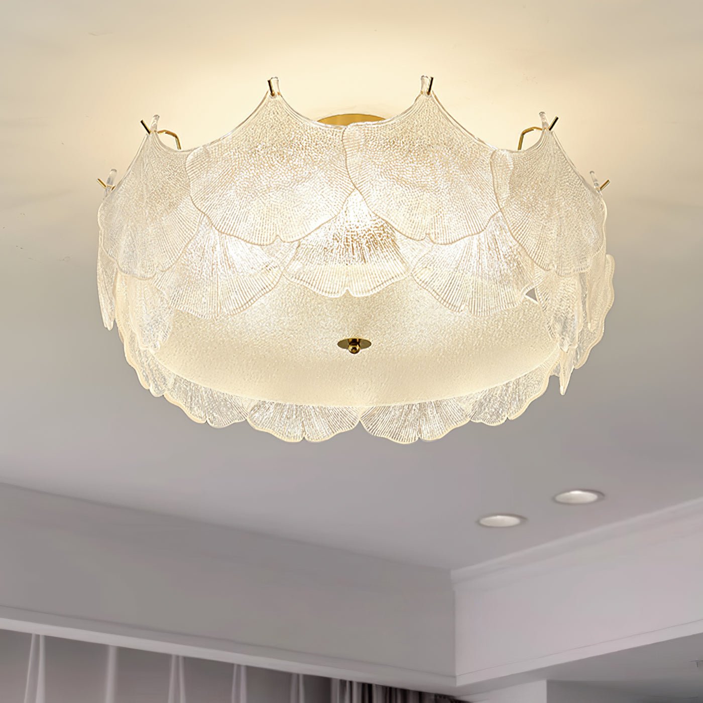 Stylish Maple Leaf Cluster Ceiling Light - Modern Chandelier for Living Room, Bedroom & Dining Room - Perfect for Home Decor & Ambient Lighting