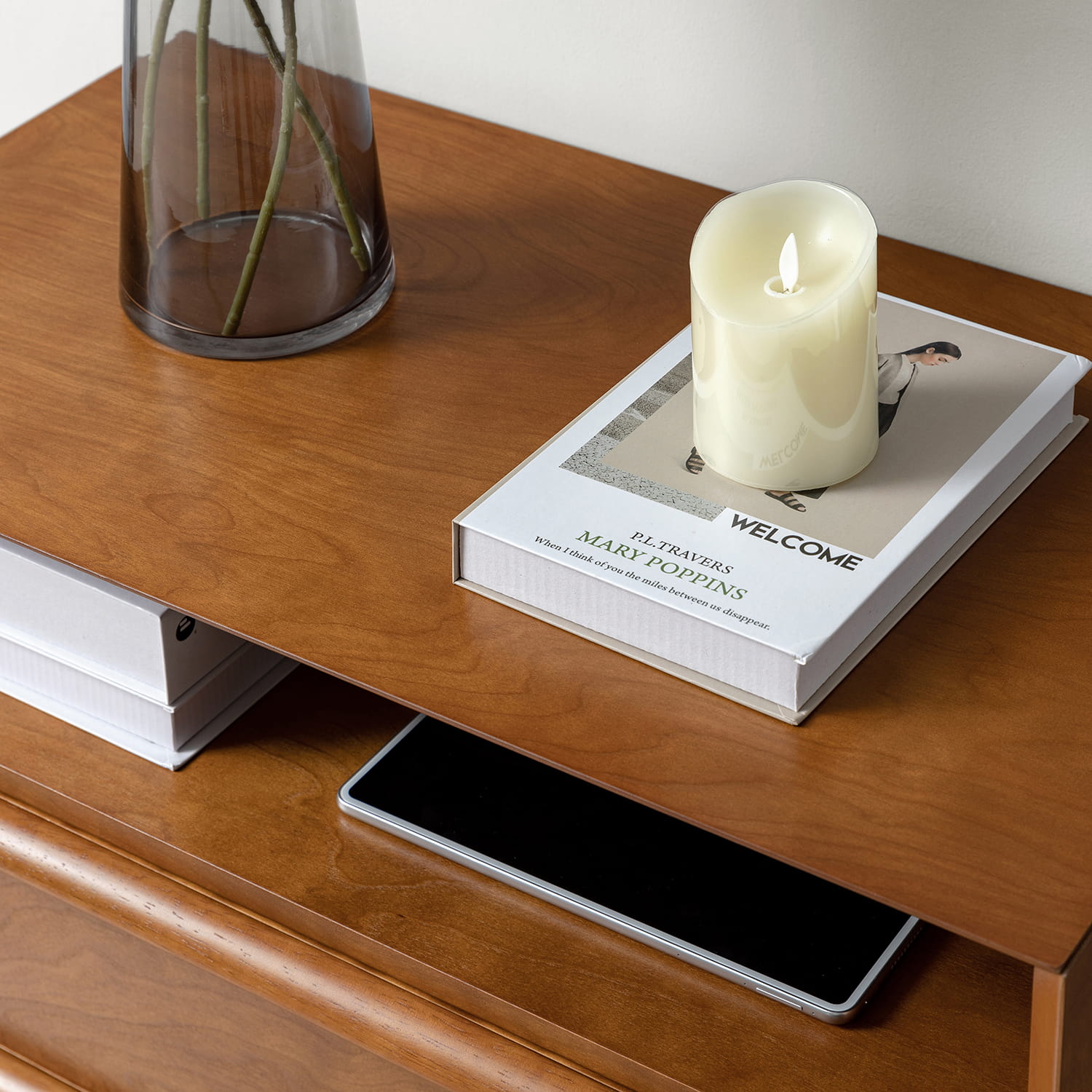 Mid Century Modern Nightstand with 2 Drawers & Built-in USB Outlets - Stylish Bedside Table for Bedroom, Living Room, or Office
