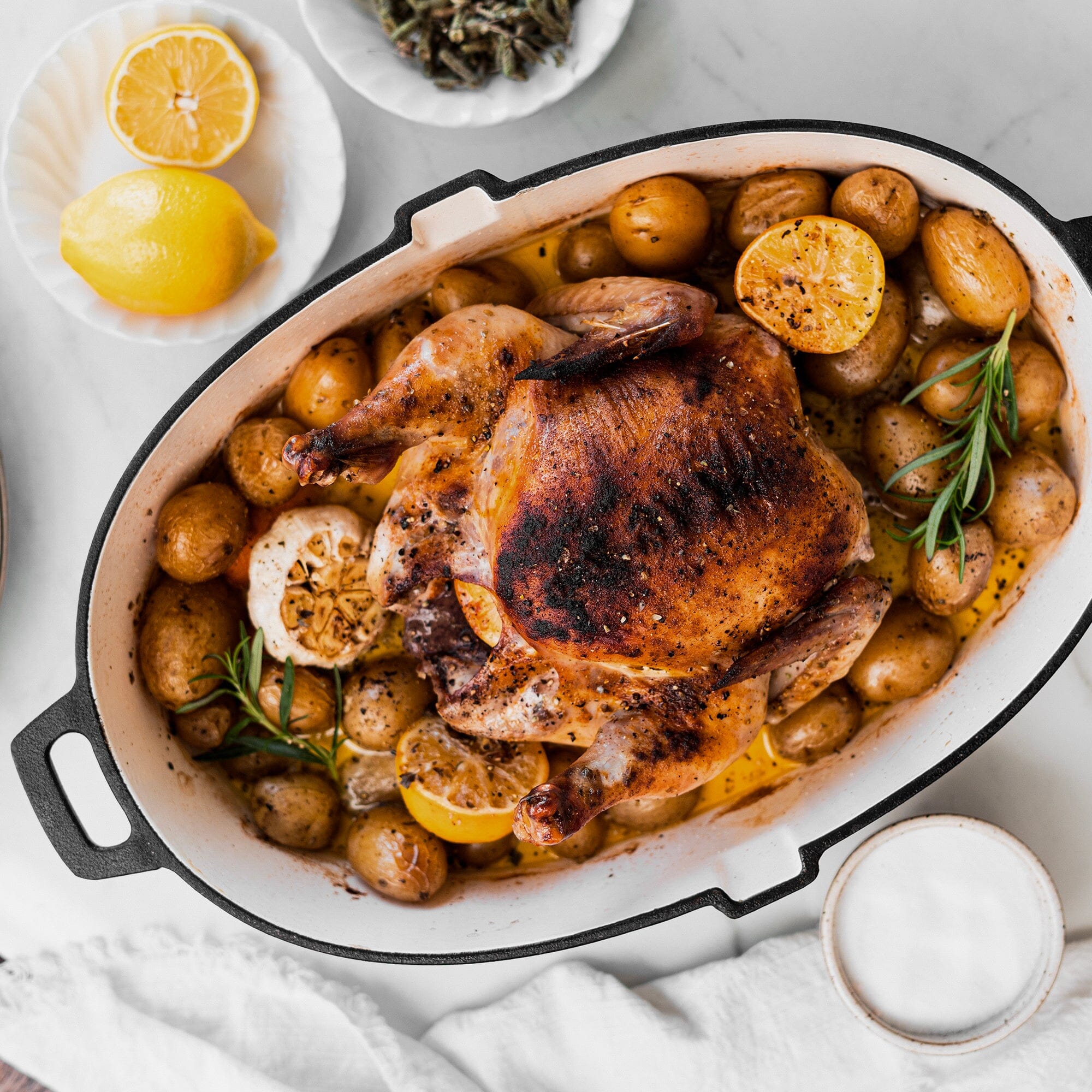 Premium Enamel Lined Cast Iron Roaster - 5.5 Quart Dutch Oven with Lid, Oven Safe to 500°F - Perfect for Braising, Stewing & Baking - Ideal for Soups, Casseroles & Bread Making