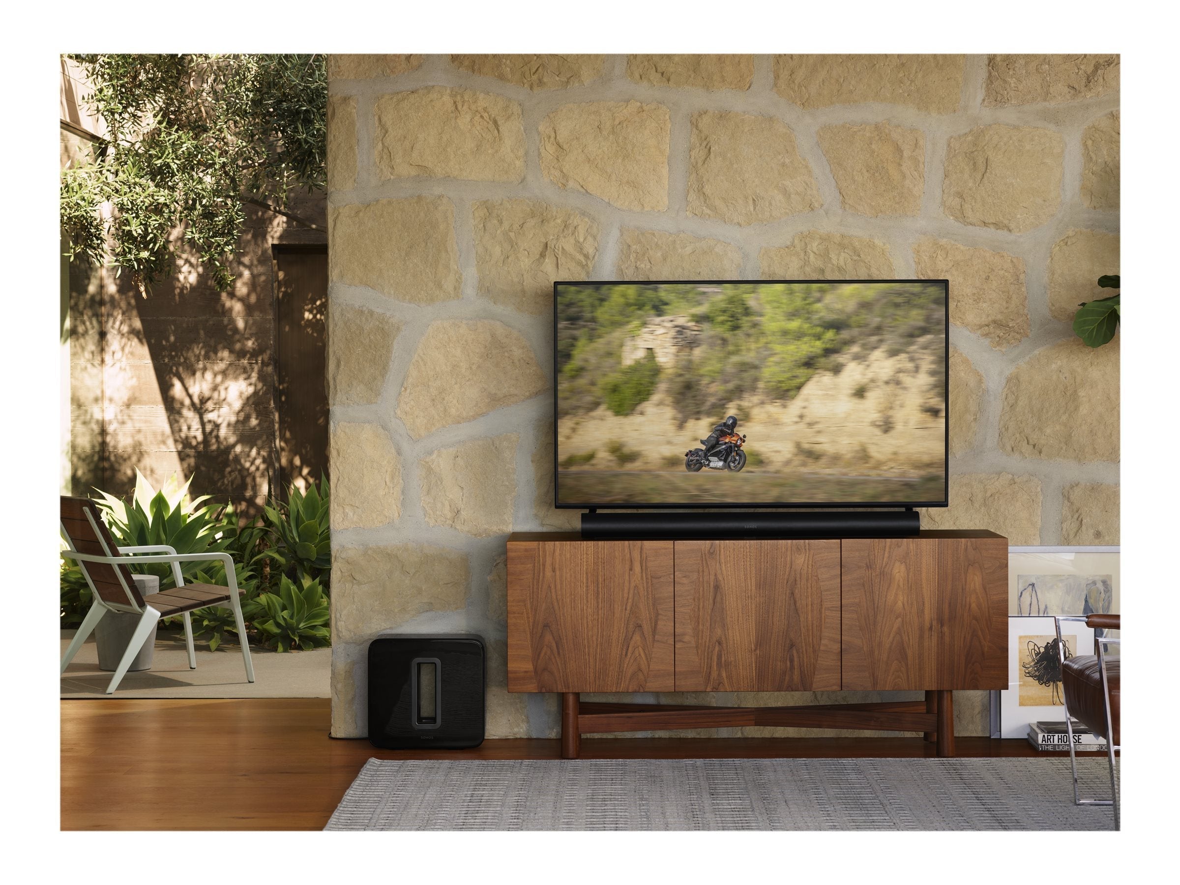 Sonos Arc Soundbar - Premium Dolby Atmos Home Theater Speaker for TV, Movies & Music - Perfect for Living Room & Home Entertainment Systems
