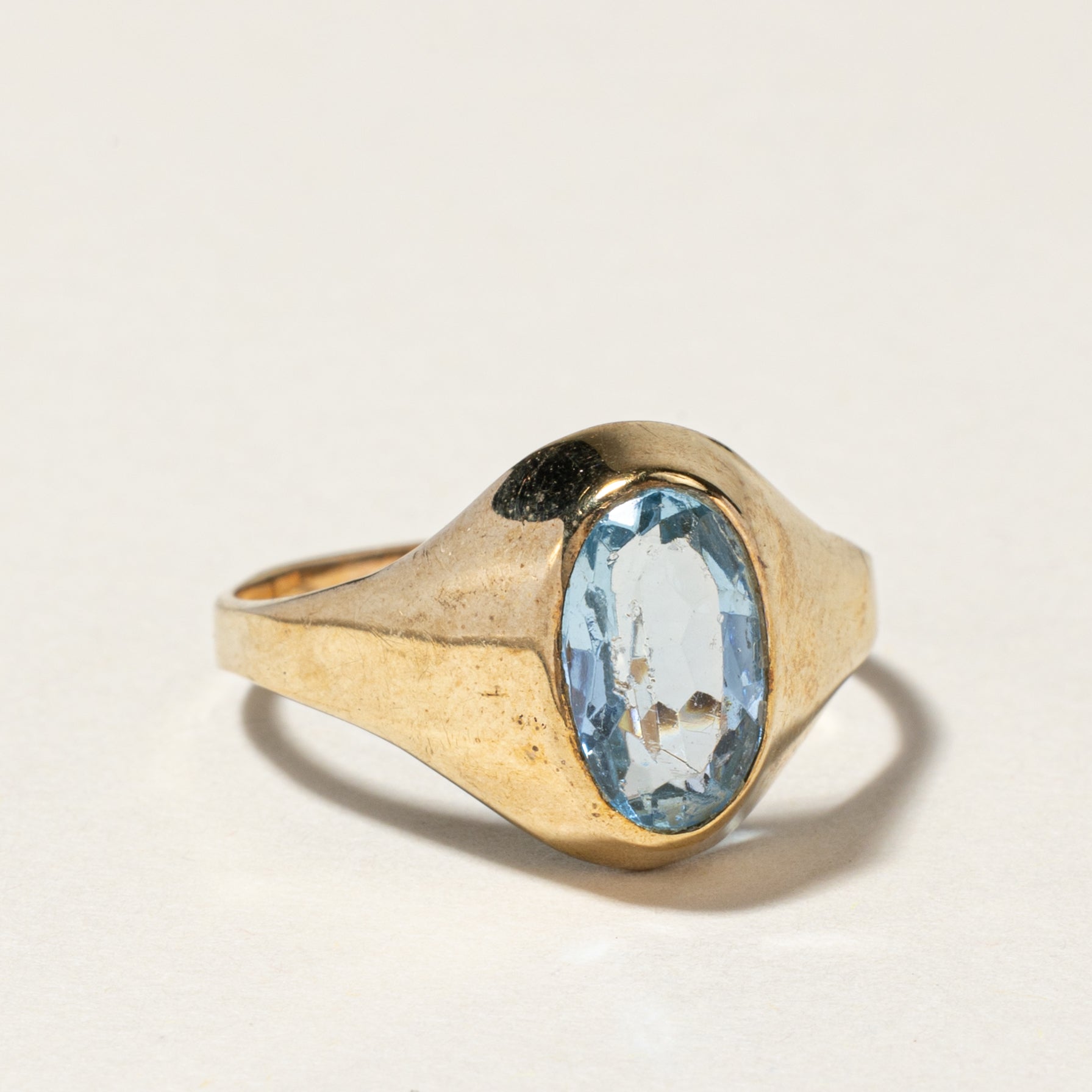 8K Gold Bezel Set Oval Cut Blue Glass Ring - 1.80ct Size 8 | Elegant Statement Jewelry for Weddings, Parties & Special Occasions