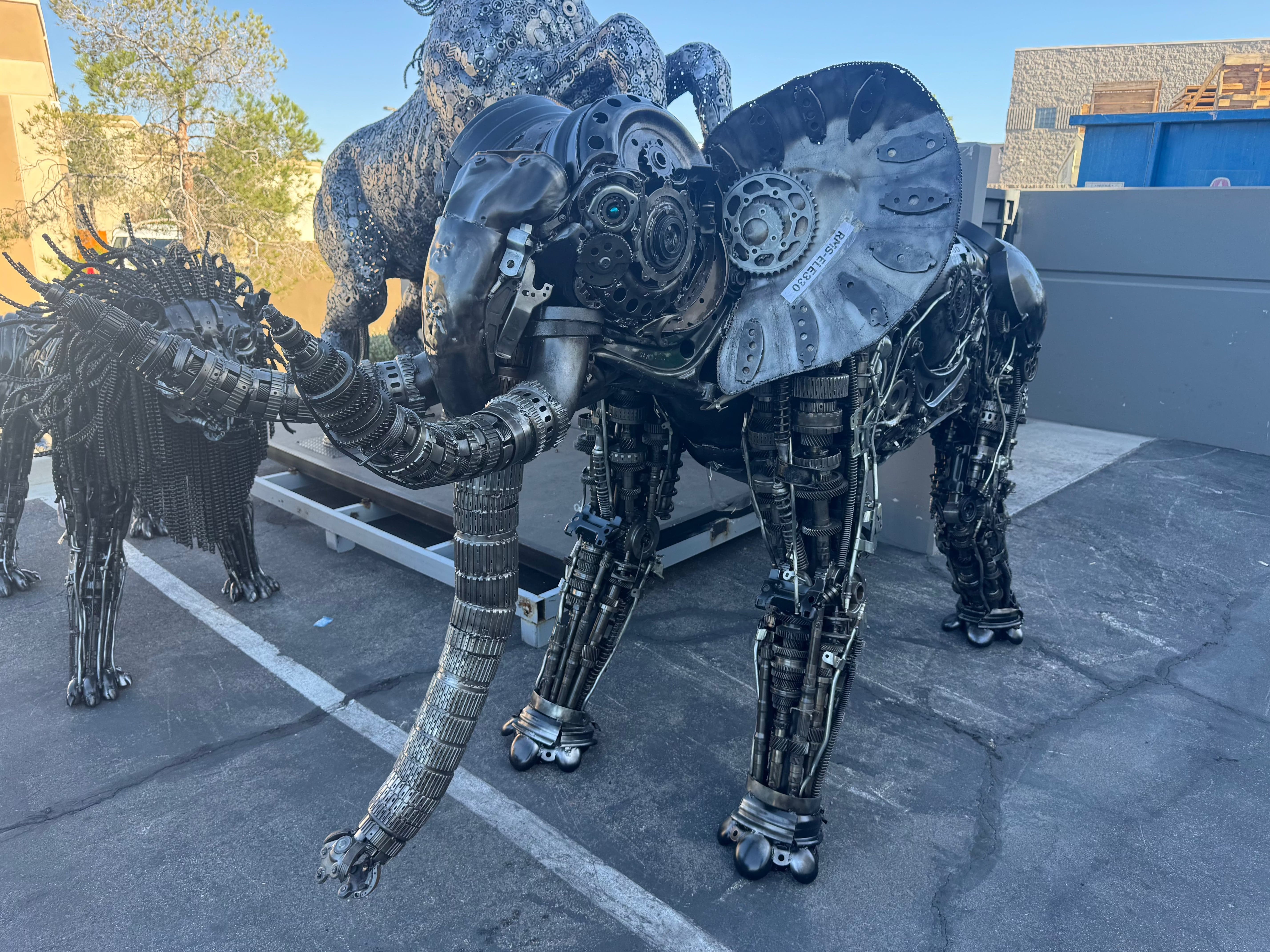 130 Elephant Recycled Metal Art Sculpture - Handmade Eco-Friendly Home Decor for Living Room, Garden & Office - Unique Wall Art & Gift Idea