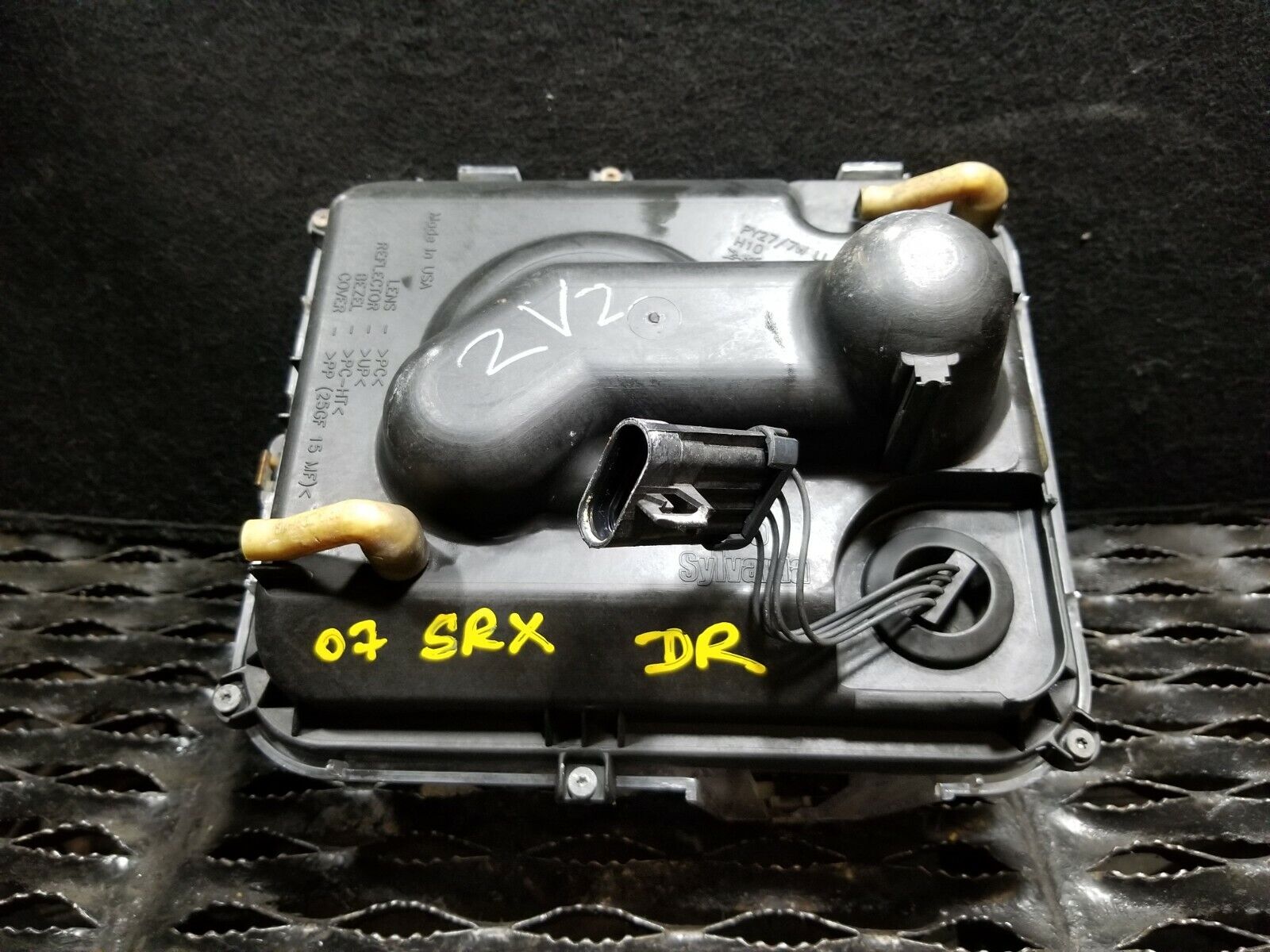2004-2009 Cadillac SRX Left Driver Side Fog Light Replacement - OEM Quality - Perfect for Night Driving & Foggy Conditions