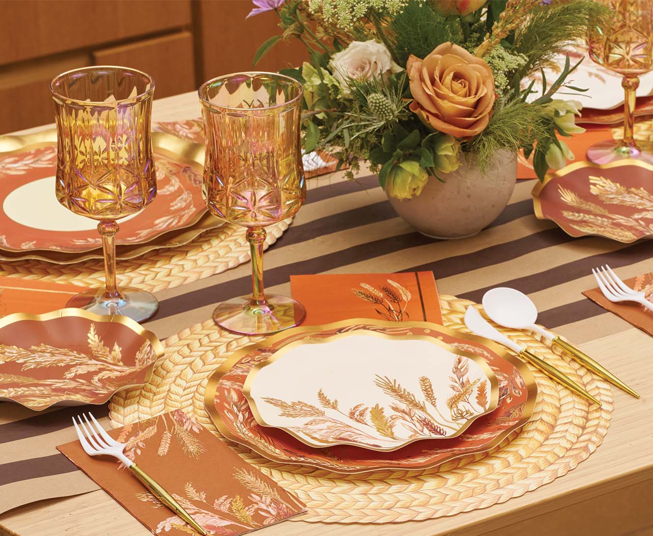 Harvest Wheat Wavy Salad Plates Set of 8 - Eco-Friendly Dinnerware for Parties, Picnics & Everyday Use - Perfect for Salads, Appetizers & Desserts