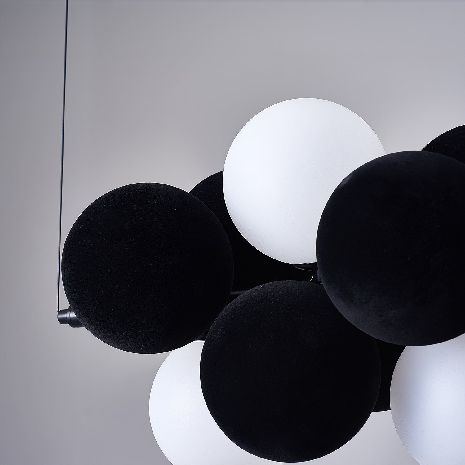 Bubbles Holly Pendant Lamp - Modern Glass Hanging Light Fixture for Living Room, Bedroom, Dining Room & Kitchen Decor