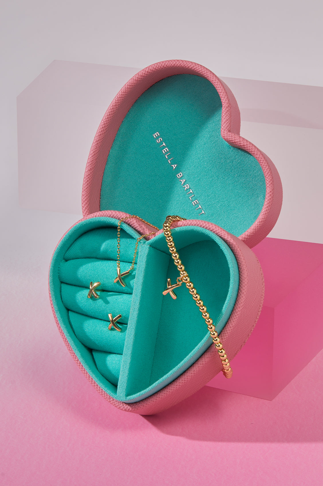 Mini Heart Jewelry Box - Elegant Gift Box for Rings, Necklaces & Keepsakes - Perfect for Valentine's Day, Anniversaries & Romantic Gifts
