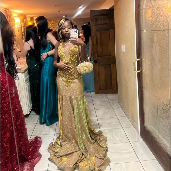 Elegant Mermaid Gold Sequin Long Prom Dress with Applique - Formal Evening Gown for Homecoming, Ball, Party & Special Occasions - Style J4553