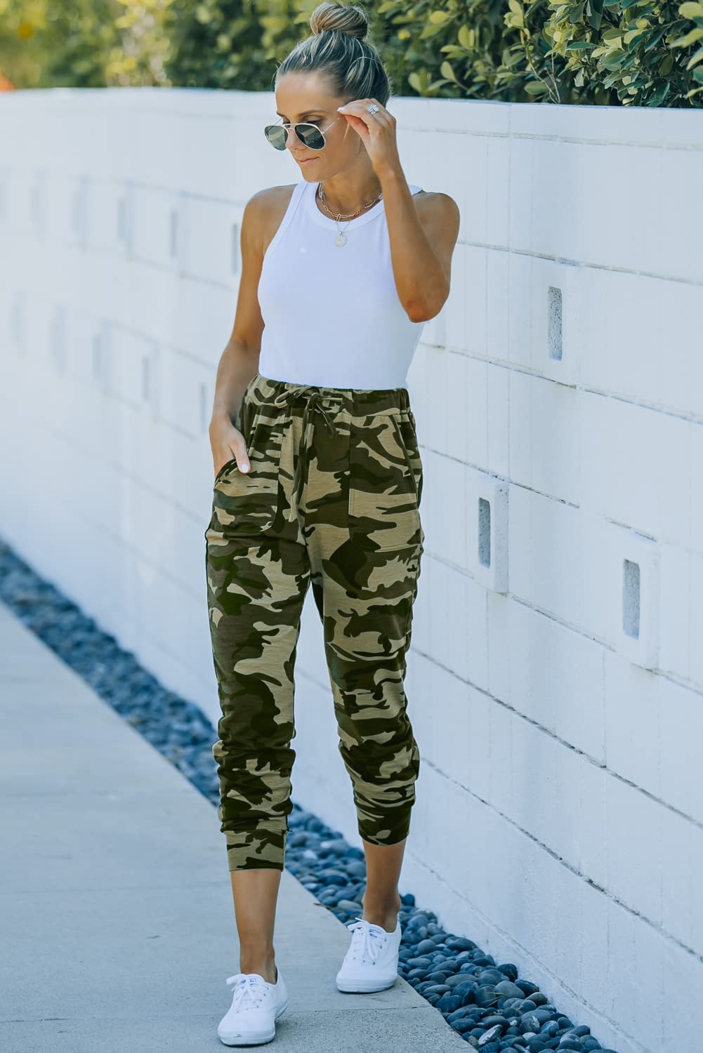 Women's Camo Cargo Pants - Stretch Waist Cool Camouflage Jogger Pants with Pockets for Outdoor, Hiking & Casual Wear | Trendy Elastic Waist Casual Pants for Women