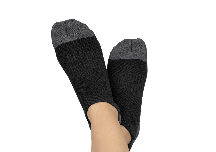 Bunion Relief Socks for Women & Men - Padded Low Cut Comfort Socks for Bunions & Hammertoes - Black (3 Pairs) - Ideal for Running, Walking & Everyday Wear