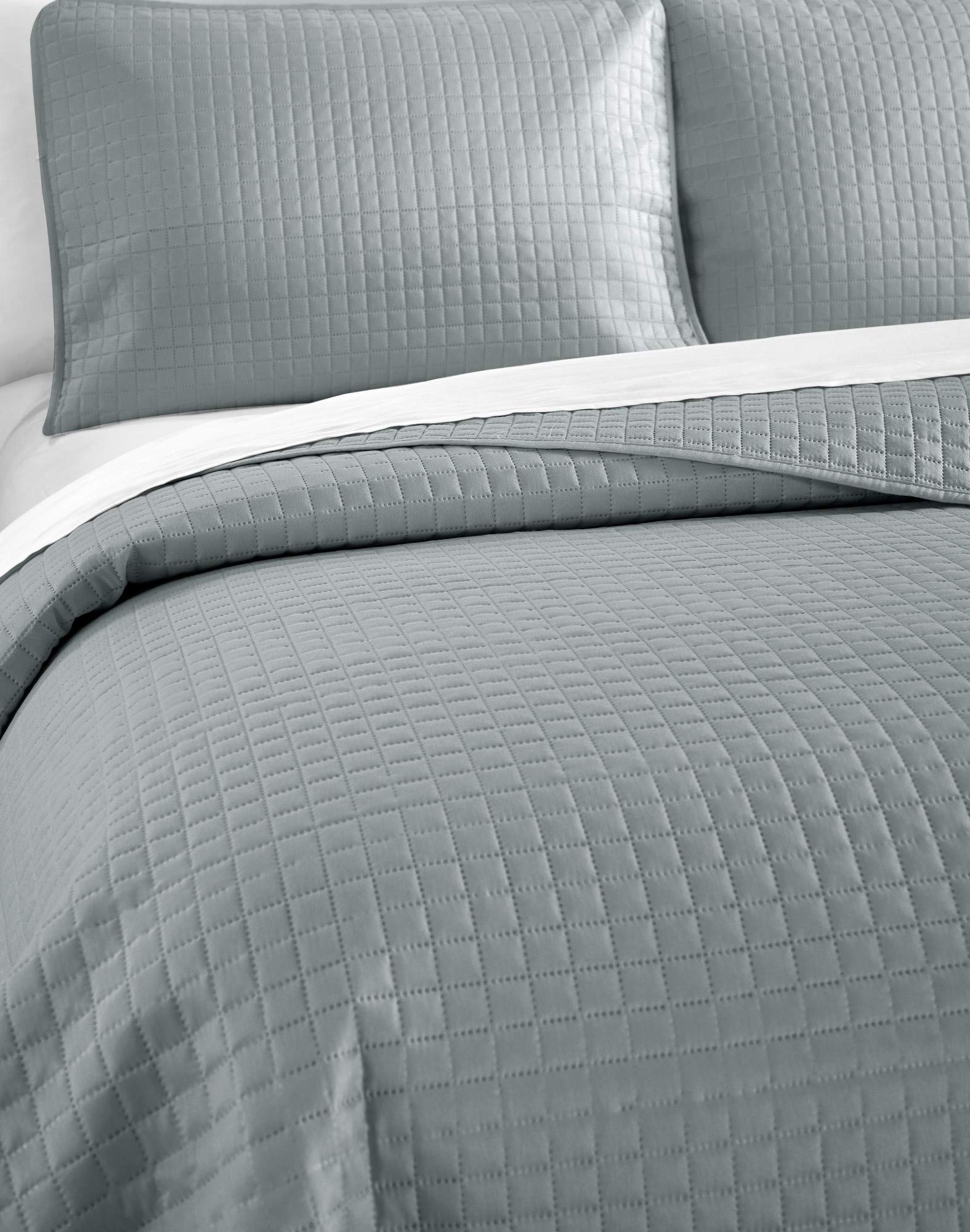 Atasha Grey Queen 3-Piece Quilt Set - Soft & Cozy Bedding Comforter with Matching Pillow Shams - Perfect for Master Bedroom, Guest Room & Dorm Decor