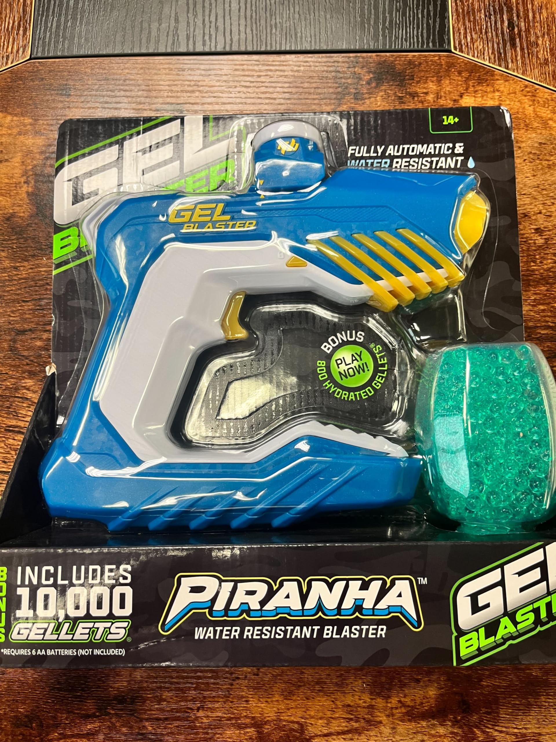Gel Blaster Piranha - Waterproof Splat Ball Gun with Eco-Friendly Water Beads | 100+ Foot Range Automatic Blaster for Outdoor Games, Backyard Battles & Pool Parties | Perfect for Teens Ages 14+ | Great for Team Building, Birthday Parties & Summer Fun