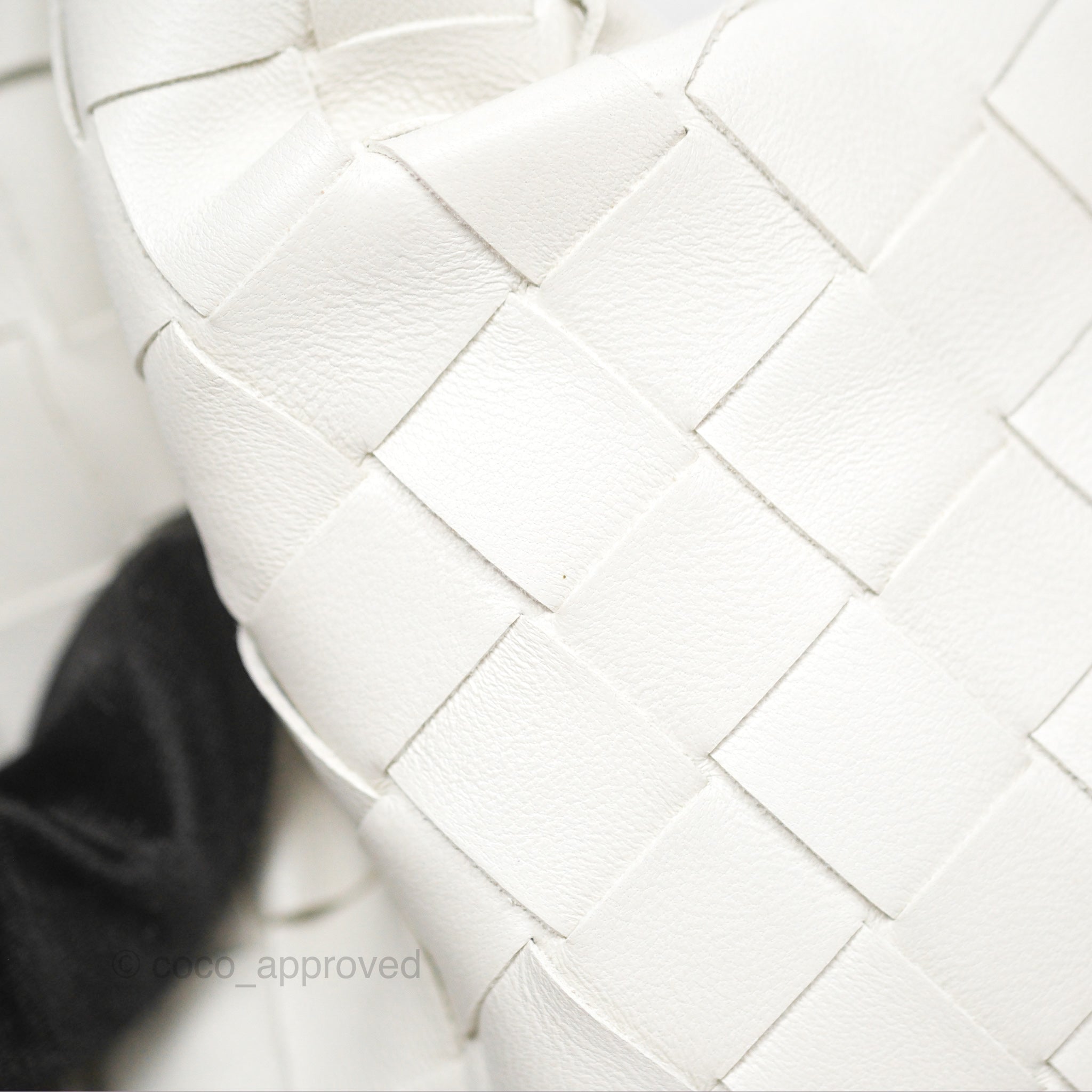 Bottega Veneta Mini Jodie Bag in White Lambskin Leather - Luxury Crossbody Purse for Women, Perfect for Date Night & Evening Events