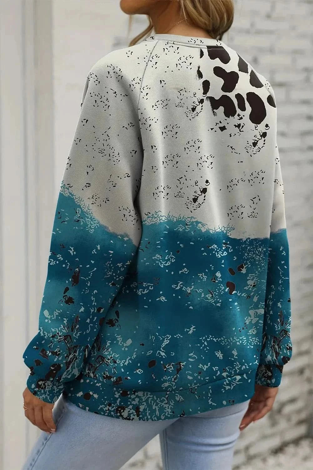 Stylish Printed Sweatshirt for Women - Long Sleeve Casual Pullover - Perfect for Fall Fashion, Lounge Wear & Street Style Outfits