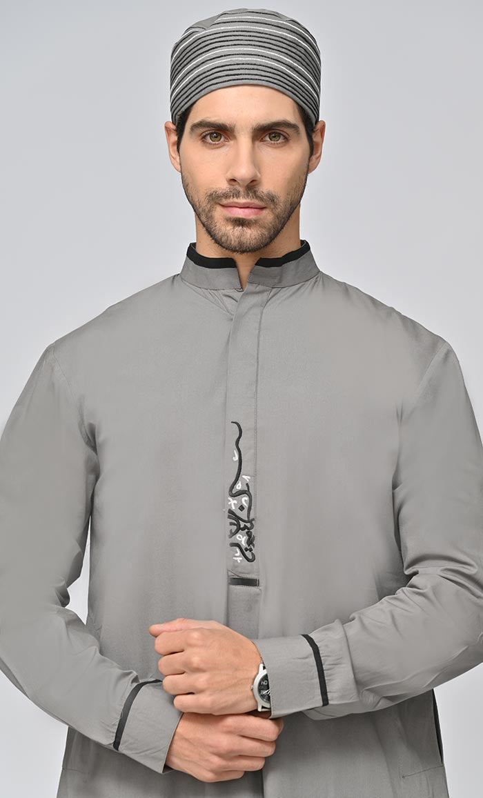 Men's Islamic Embroidered Thobe Jubba with Pockets - Grey Traditional Muslim Prayer Robe & Kufi Set for Eid, Ramadan, and Daily Worship