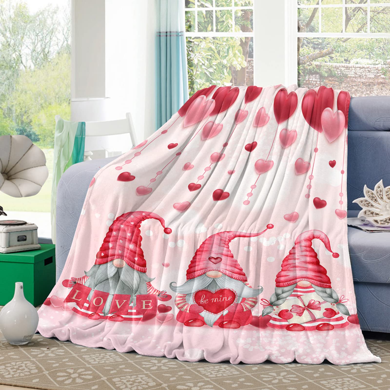 Soft Flannel Fleece Blanket - Cute Dwarfs on Pink Cozy Microfiber Throw for Valentine's Day | Warm Plush Fuzzy Bedspread for Women, Men, Kids | Perfect for Couples Gifts, Bedroom Decor, Sofa Snuggling & Winter Comfort