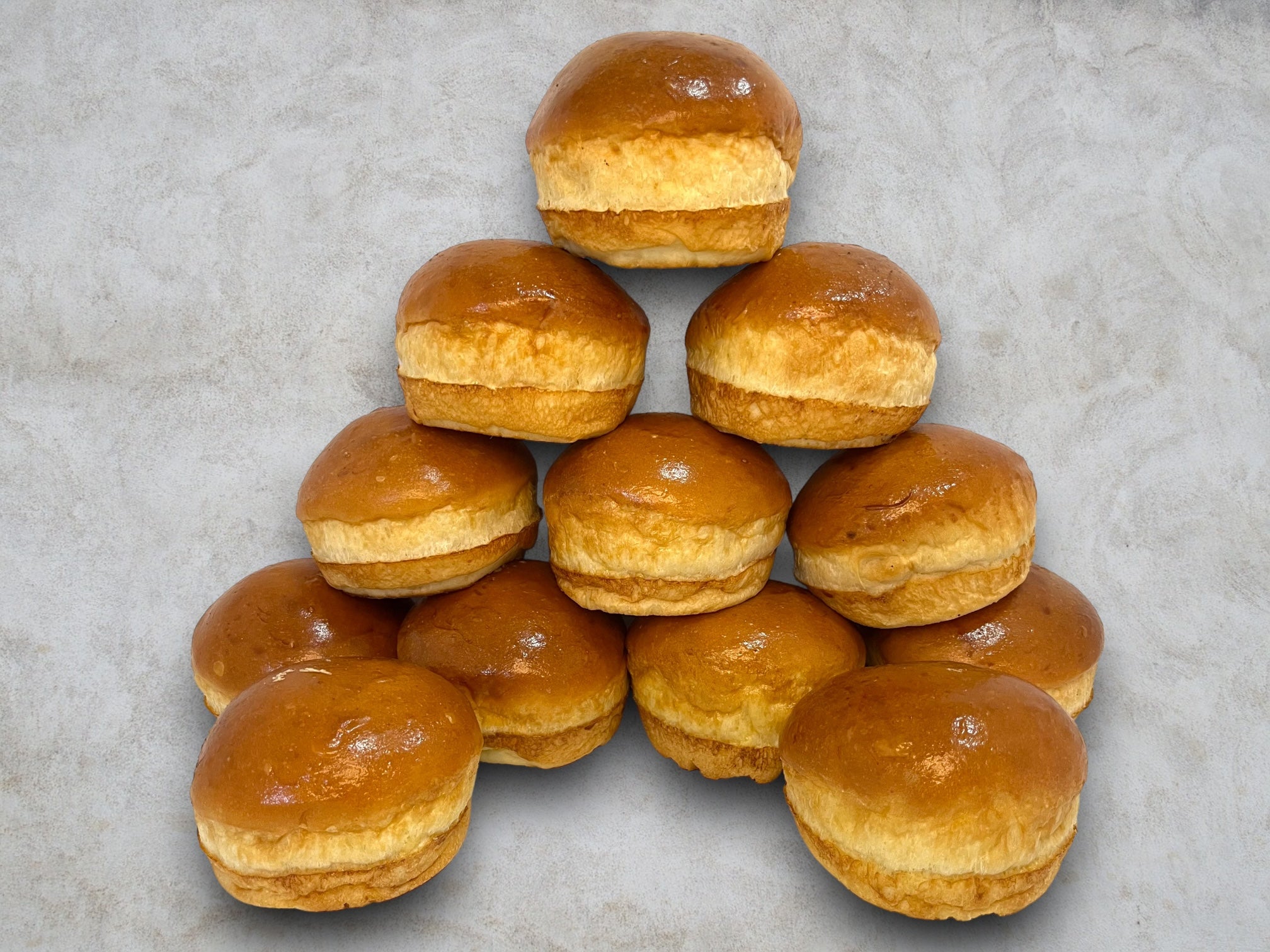 Fresh Brioche Burger Buns - Soft, Buttery & Golden - Perfect for Gourmet Burgers, Sandwiches & BBQ Parties